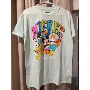 Disney tee unisex size medium